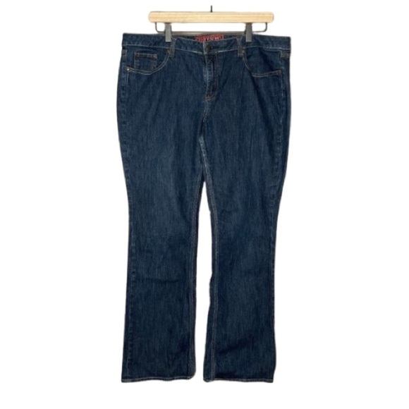 Women's Plus 18 New York & Company Bootcut Curvy SOHO Stretchy - Picture 1 of 6